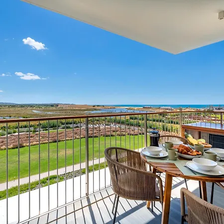 Cond Bayline - T2 - - Gym - - Carapau - By Bedzy Apartment Armacao de Pera