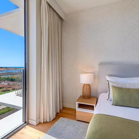 Apartment Cond Bayline - T2 - - Gym - - Carapau - By Bedzy *