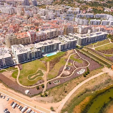 Apartment Cond Bayline - T2 - - Gym - - Carapau - By Bedzy *