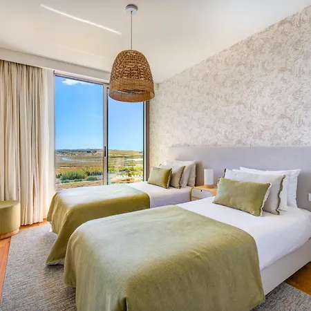 Apartment Cond Bayline - T2 - - Gym - - Carapau - By Bedzy